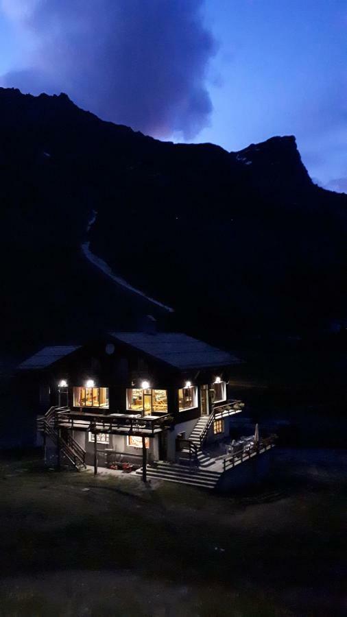 La Piana Appartamenti 阿尔佩德维洛 外观 照片